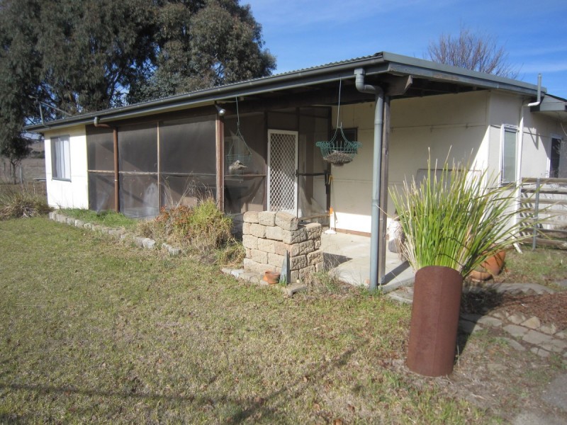 210 Kaveneys Road, Hall NSW 2618
