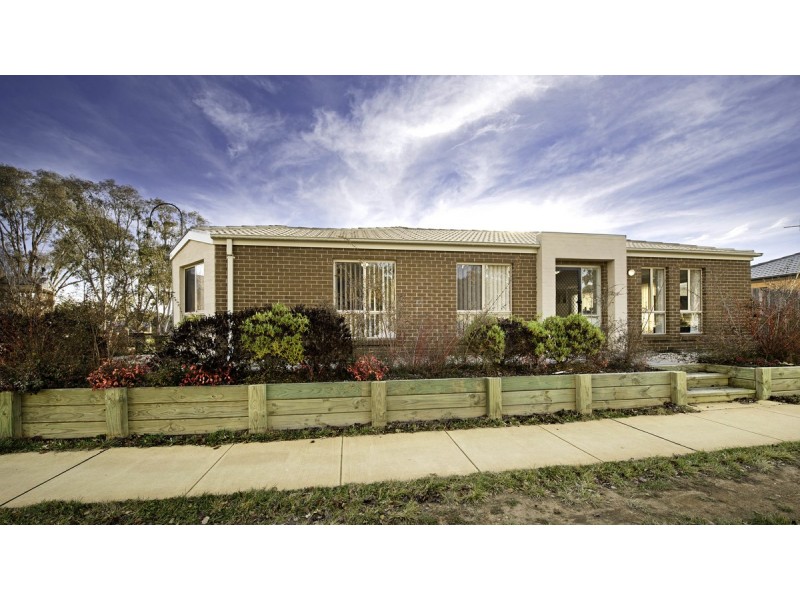 2 Whitmore Crescent, Watson ACT 2602