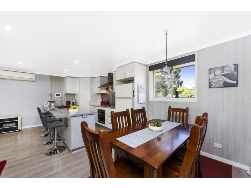 9 Sharland Place, Holder ACT 2611