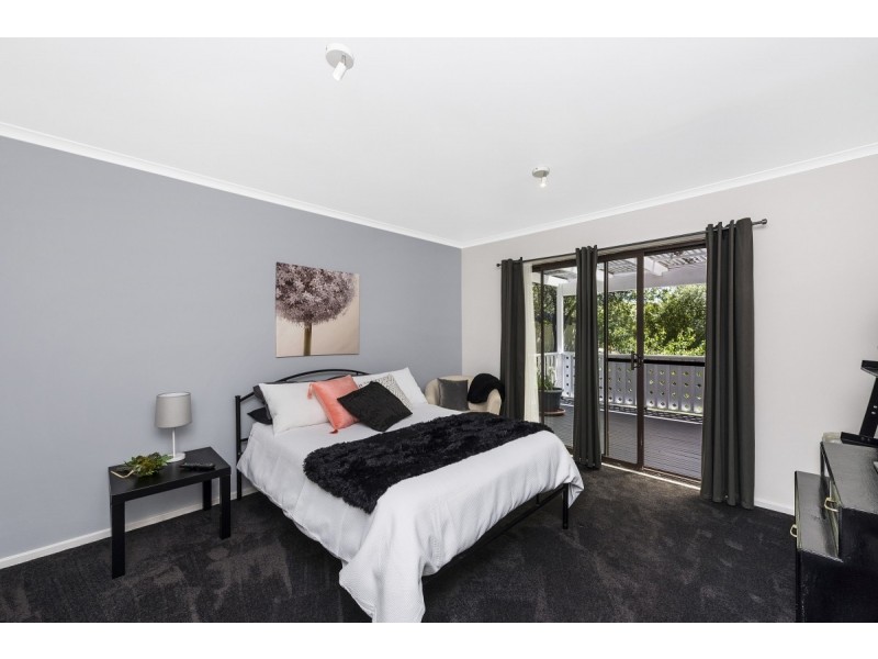 9 Sharland Place, Holder ACT 2611