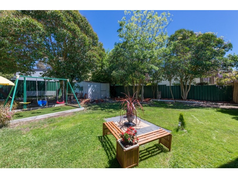 9 Sharland Place, Holder ACT 2611