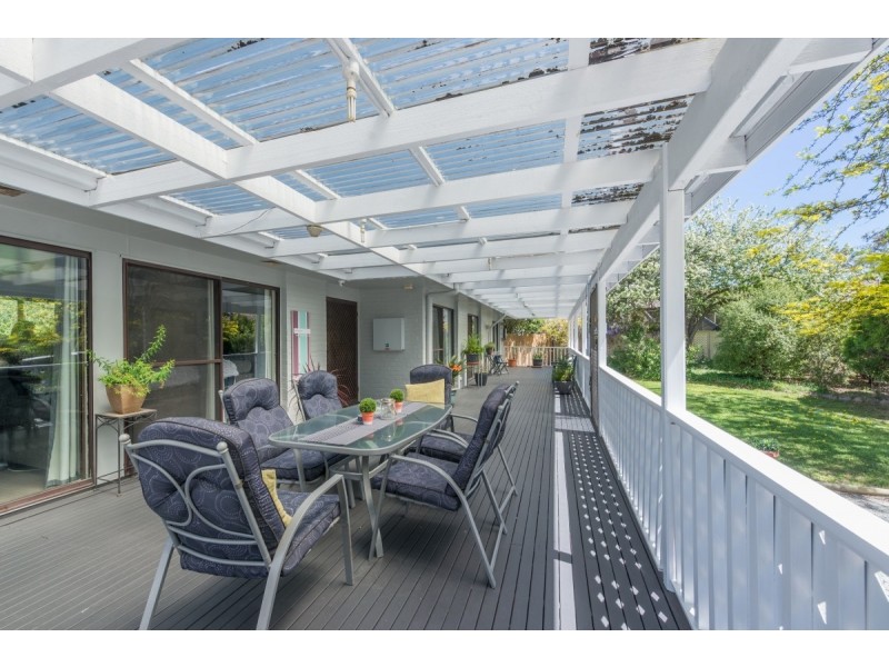 9 Sharland Place, Holder ACT 2611