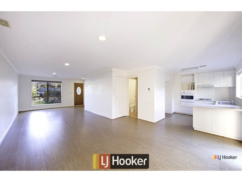 11 Grace Place, Amaroo ACT 2914