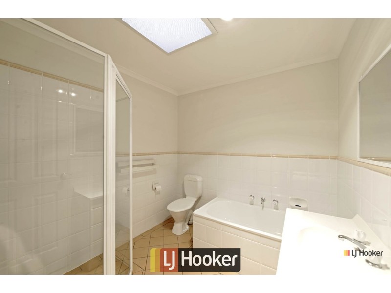 11 Grace Place, Amaroo ACT 2914