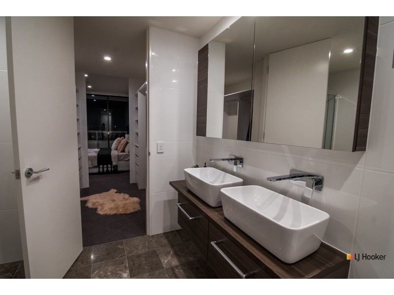 188/45 West Row, City ACT 2601