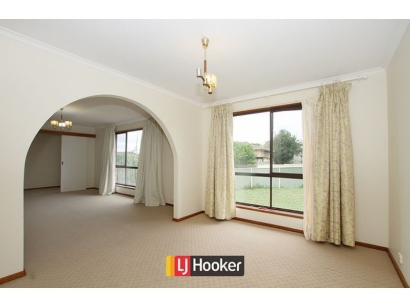 39 Ennor Crescent, Florey ACT 2615