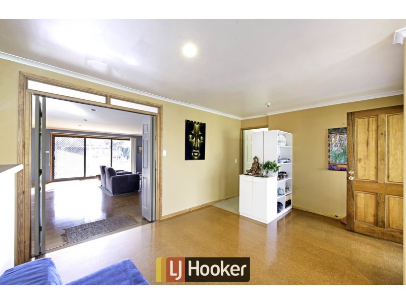 211 Phillip Avenue, Hackett ACT 2602