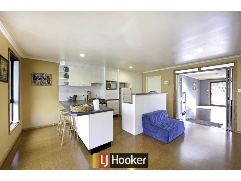 211 Phillip Avenue, Hackett ACT 2602