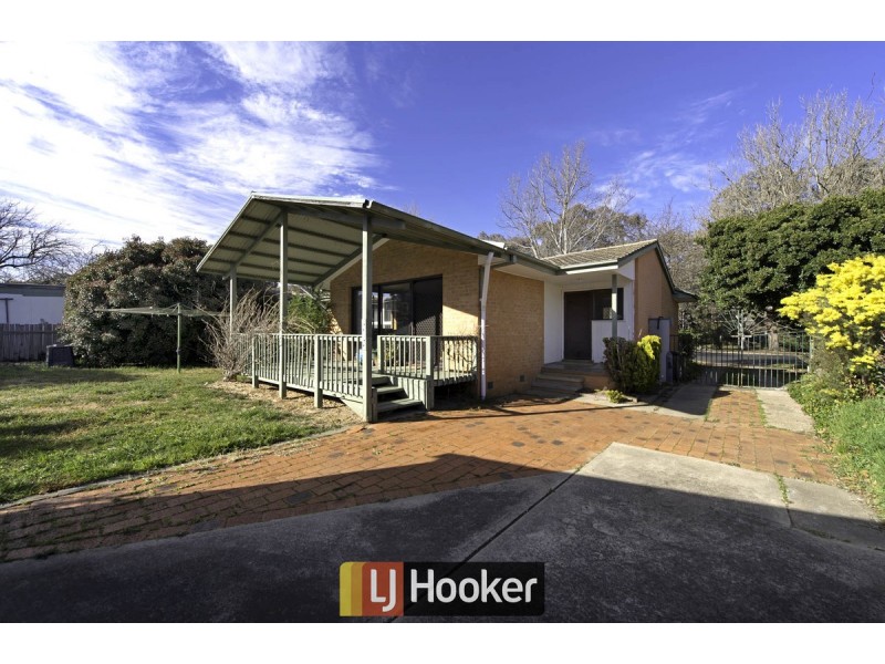 211 Phillip Avenue, Hackett ACT 2602