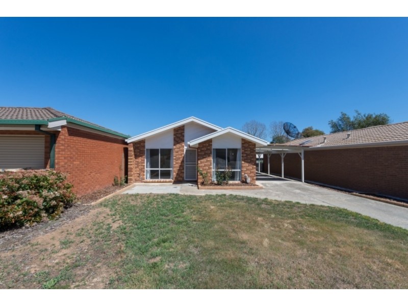 5 Hart Close, Palmerston ACT 2913
