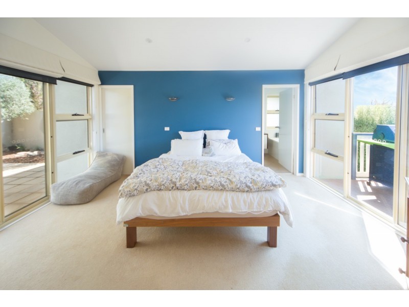 6 Earle Street, Lyneham ACT 2602