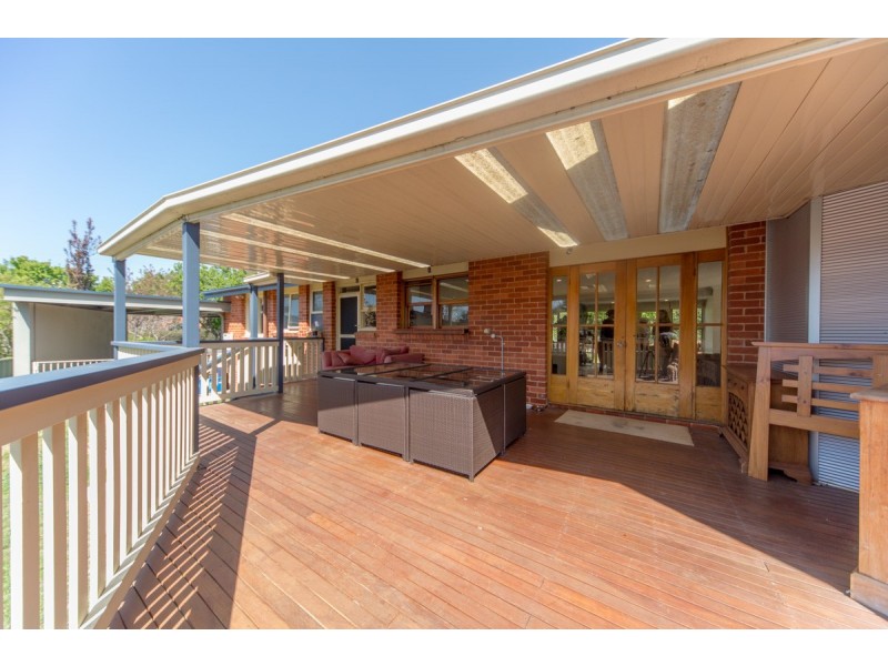 6 Earle Street, Lyneham ACT 2602