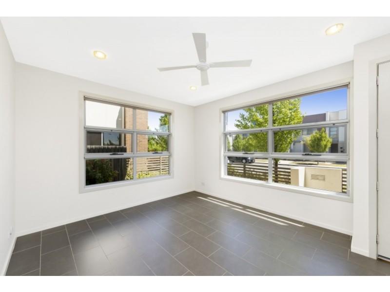 28 Fairfield Street, Crace ACT 2911