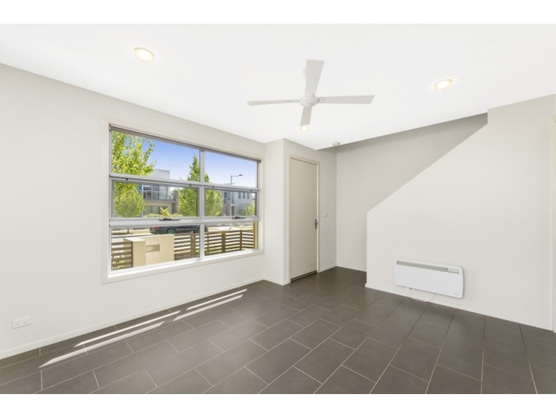 28 Fairfield Street, Crace ACT 2911