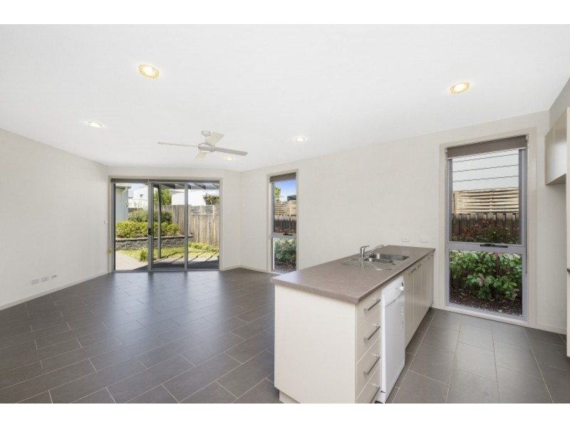 28 Fairfield Street, Crace ACT 2911