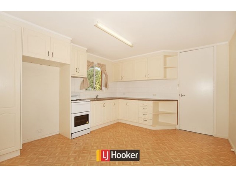 16 Legge Street, Downer ACT 2602