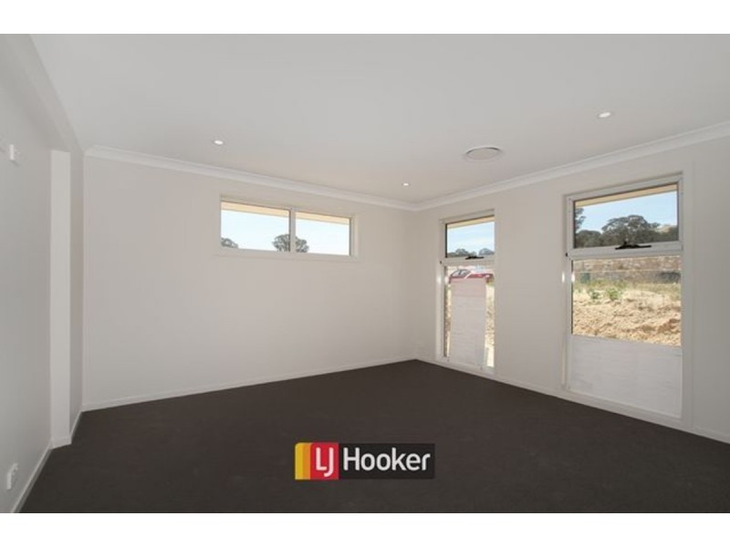 35 Lucy Beeton Street, Bonner ACT 2914