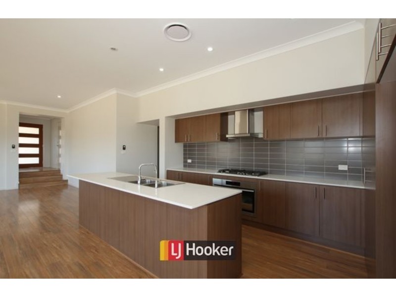 35 Lucy Beeton Street, Bonner ACT 2914