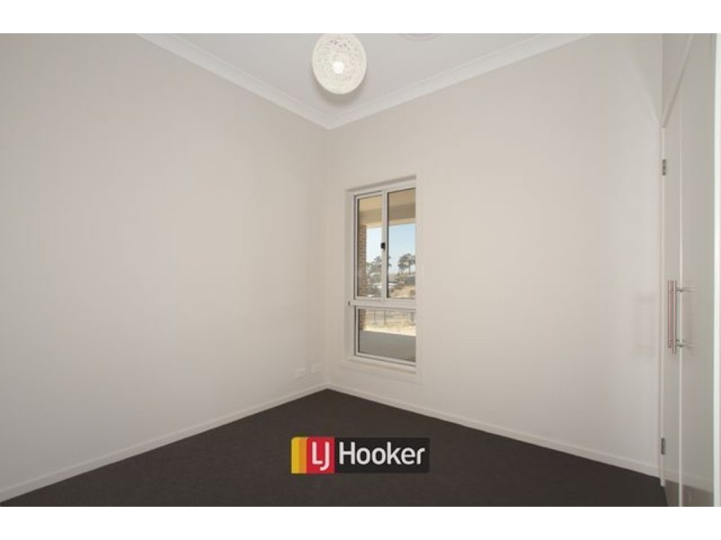 35 Lucy Beeton Street, Bonner ACT 2914