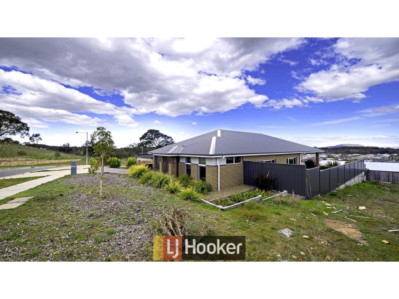 35 Lucy Beeton Street, Bonner ACT 2914