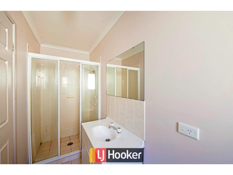 2/7 Bollard Street, Palmerston ACT 2913