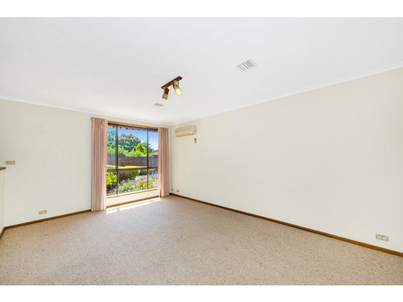 28 Fernyhough Crescent, Lyneham ACT 2602
