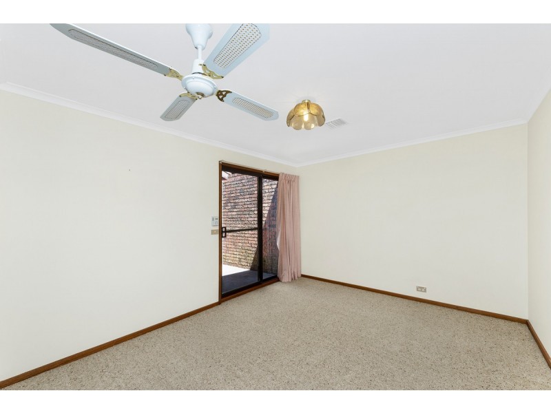 28 Fernyhough Crescent, Lyneham ACT 2602