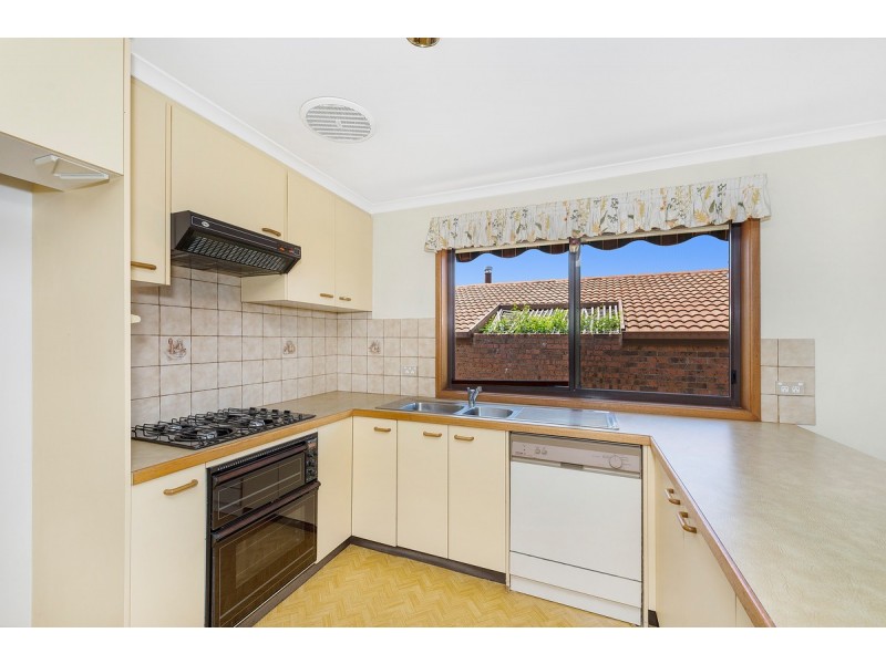 28 Fernyhough Crescent, Lyneham ACT 2602