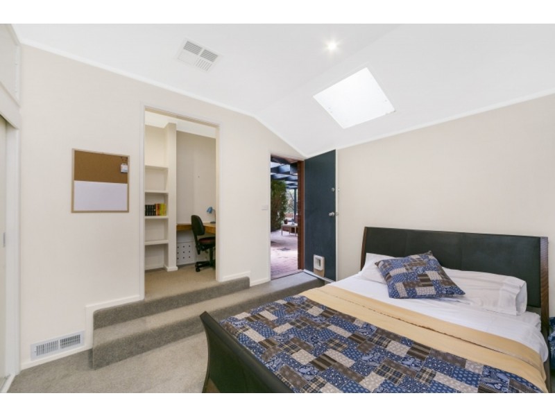 7 Harris Place, Hackett ACT 2602