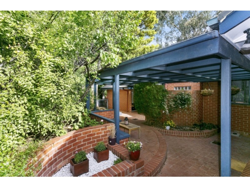 7 Harris Place, Hackett ACT 2602