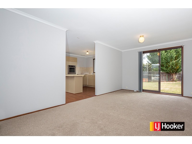 36 Stanfield Close, Kambah ACT 2902