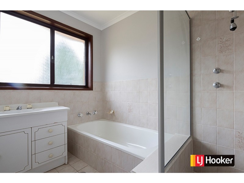 36 Stanfield Close, Kambah ACT 2902