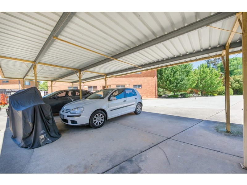 8/3 Carroll Street, Hughes ACT 2605