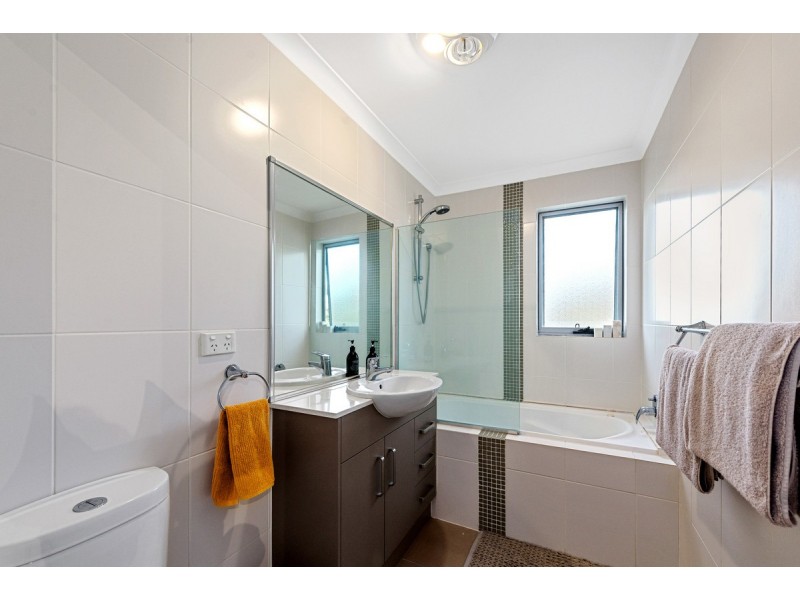 6 Mary Kitson Street, Watson ACT 2602