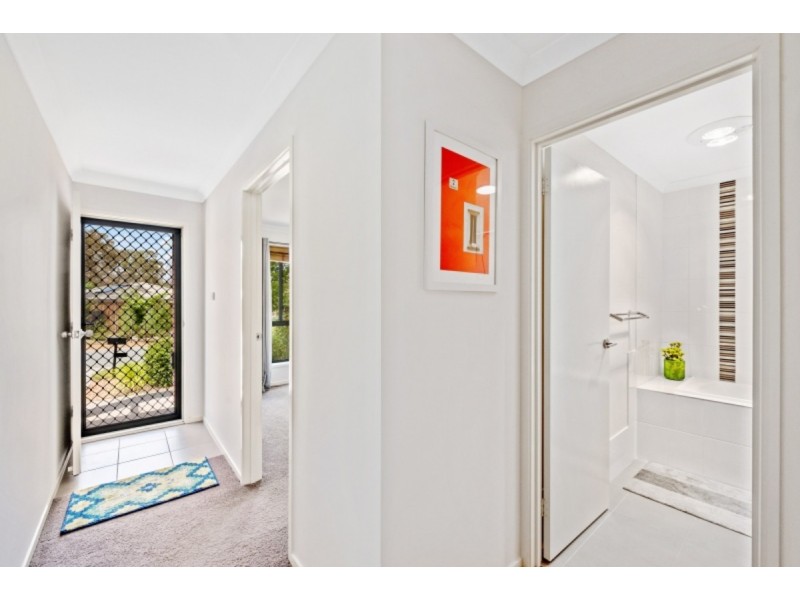 10 Whitmore Crescent, Watson ACT 2602