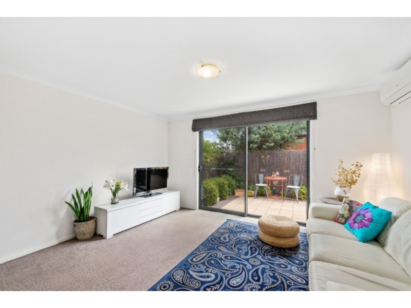 10 Whitmore Crescent, Watson ACT 2602
