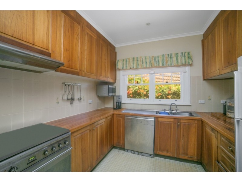 5 Hargraves Crescent, Ainslie ACT 2602