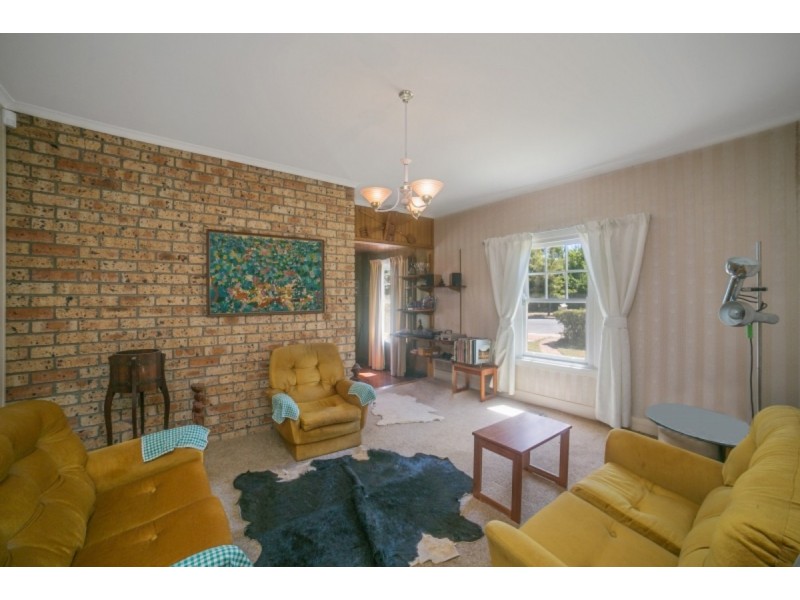 5 Hargraves Crescent, Ainslie ACT 2602