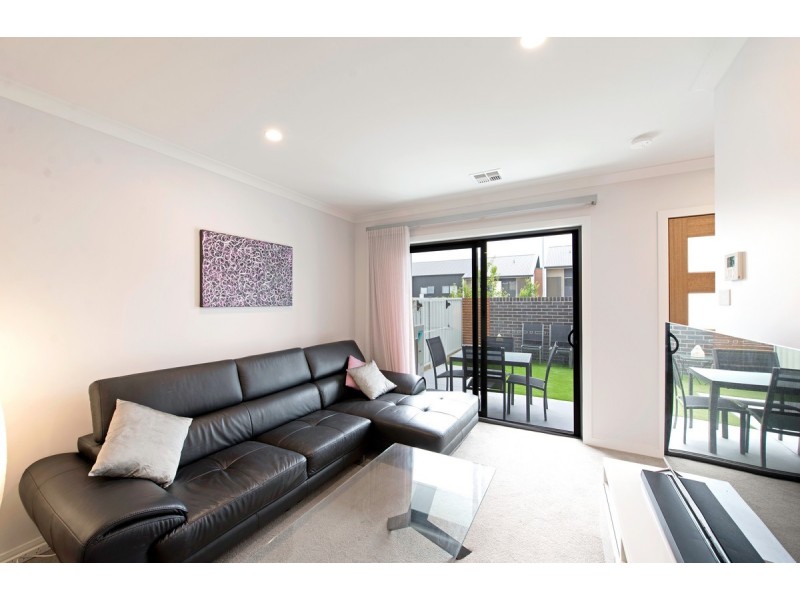 8/2 Rouseabout Street, Lawson ACT 2617