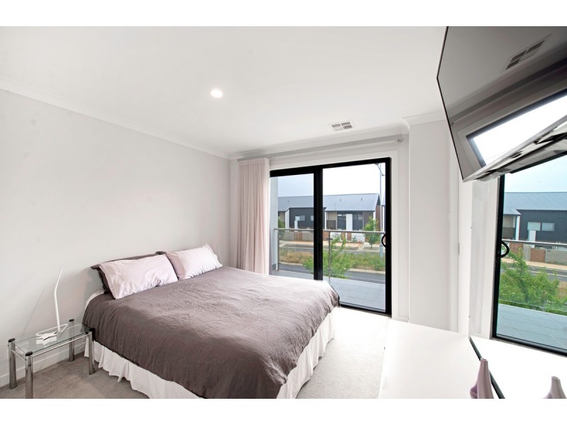 8/2 Rouseabout Street, Lawson ACT 2617