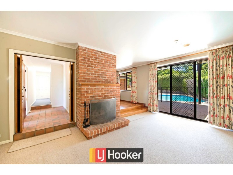 4 Buzacott Place, Mckellar ACT 2617