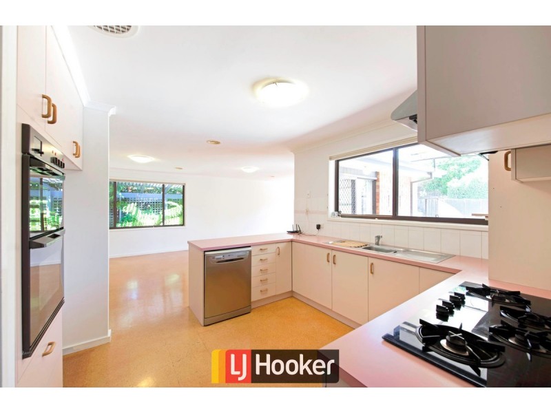 4 Buzacott Place, Mckellar ACT 2617