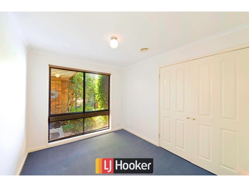 4 Buzacott Place, Mckellar ACT 2617