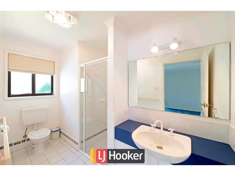 4 Buzacott Place, Mckellar ACT 2617