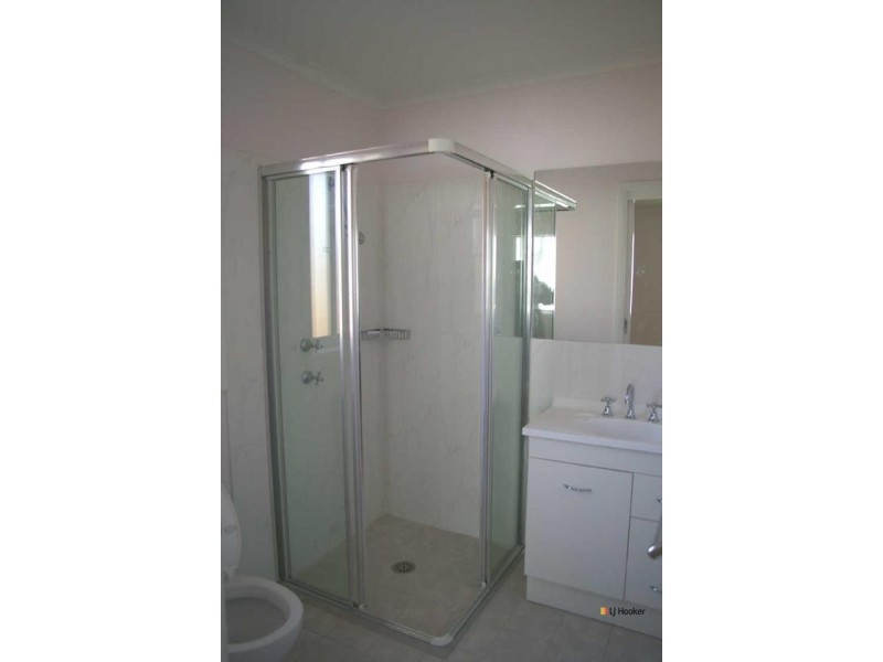 28 Allnutt Crescent, Forde ACT 2914