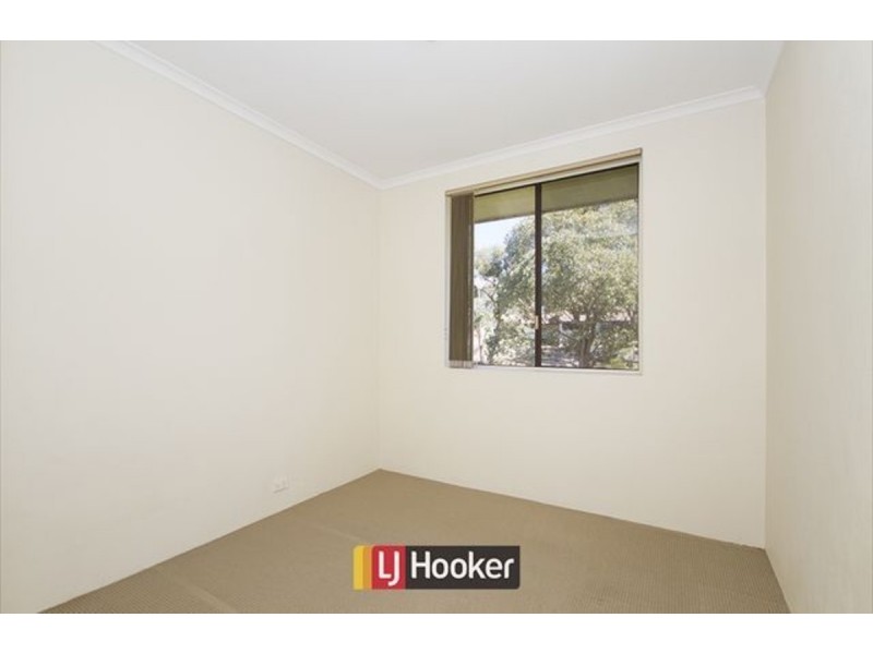 17/32 Springvale Drive, Hawker ACT 2614