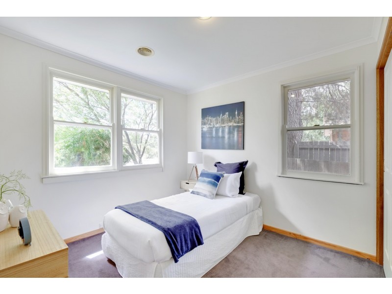 8 Colton Place, Downer ACT 2602