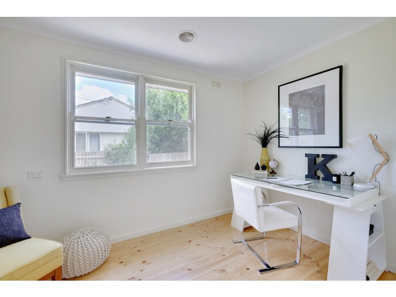 8 Colton Place, Downer ACT 2602