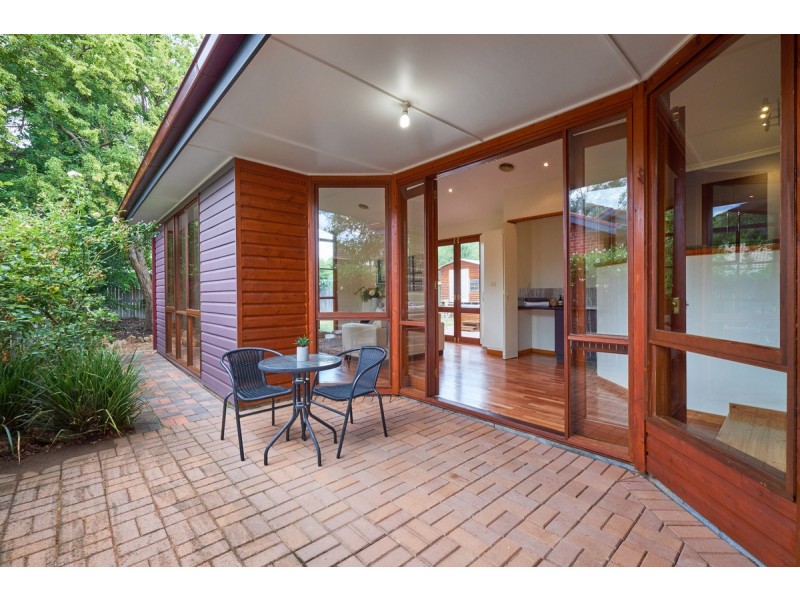 8 Colton Place, Downer ACT 2602