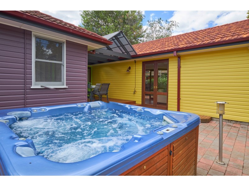 8 Colton Place, Downer ACT 2602